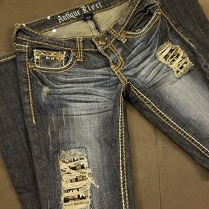 Antique rivet jeans